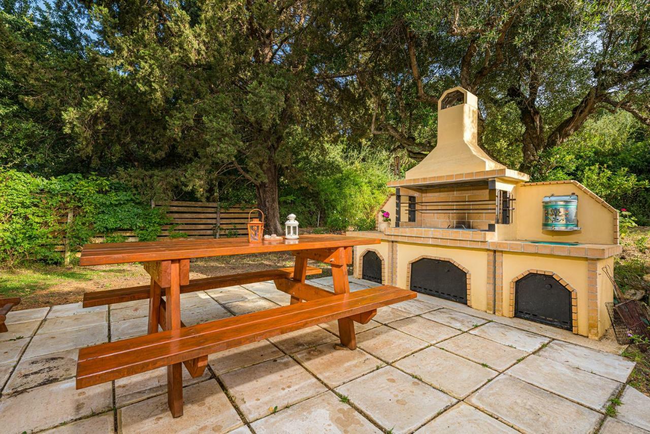 The Old Well Villa Plánosz Kültér fotó
